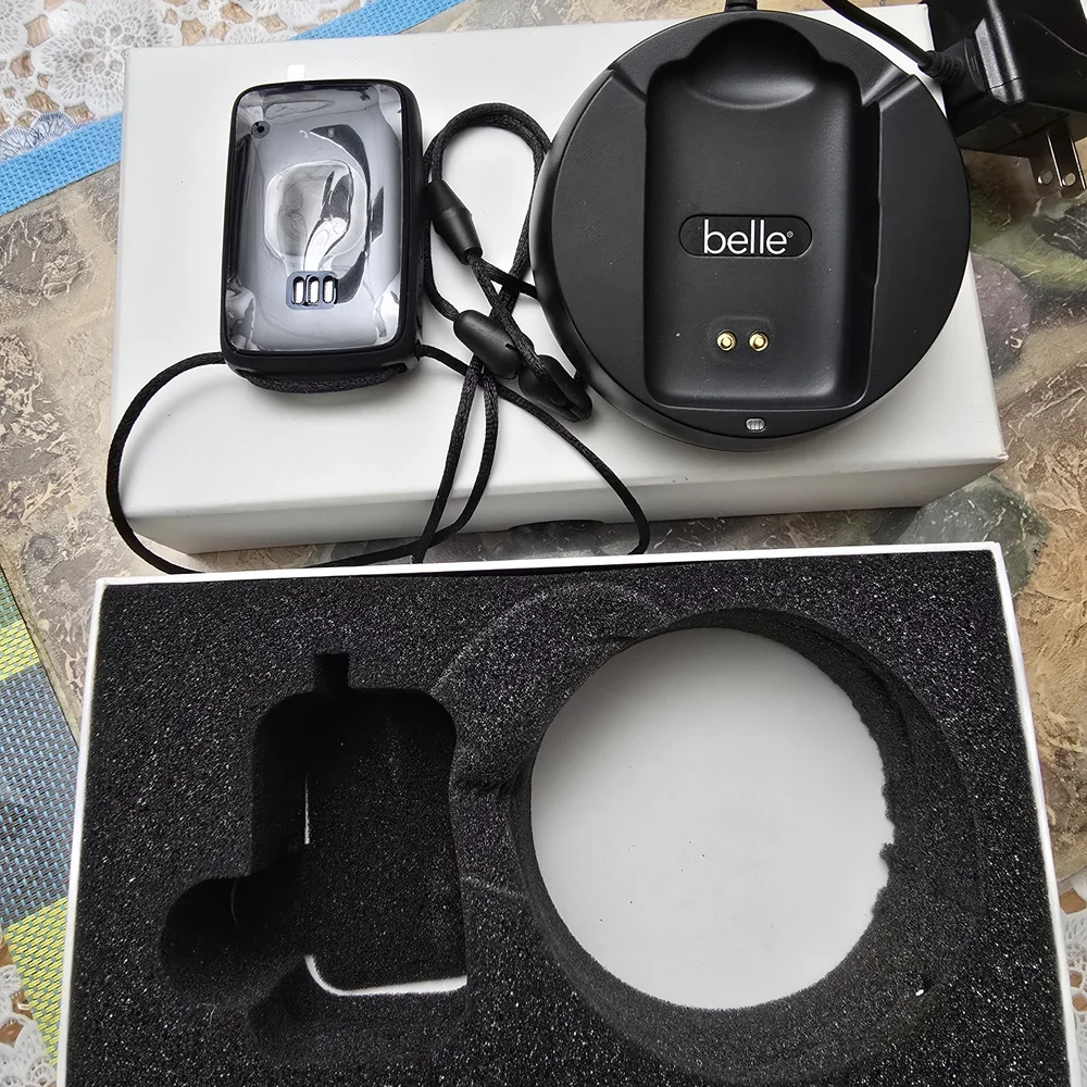Elle Wearable Charger - Black